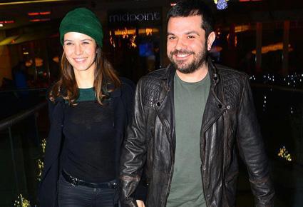 بيرين سآت المعروفة بفاطمة تدخل القفص الذّهبي